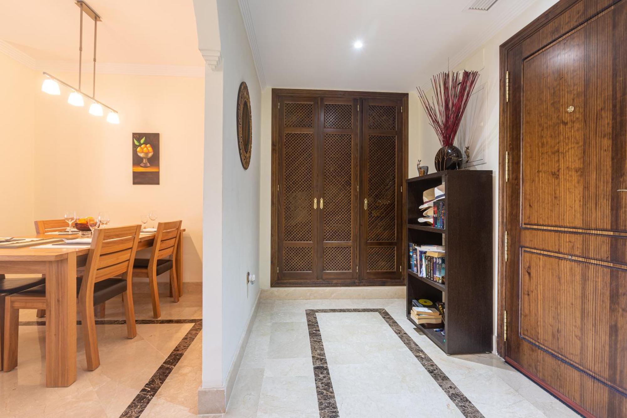 San Antonio Two Bedroom With Swimming Pool Apartment
