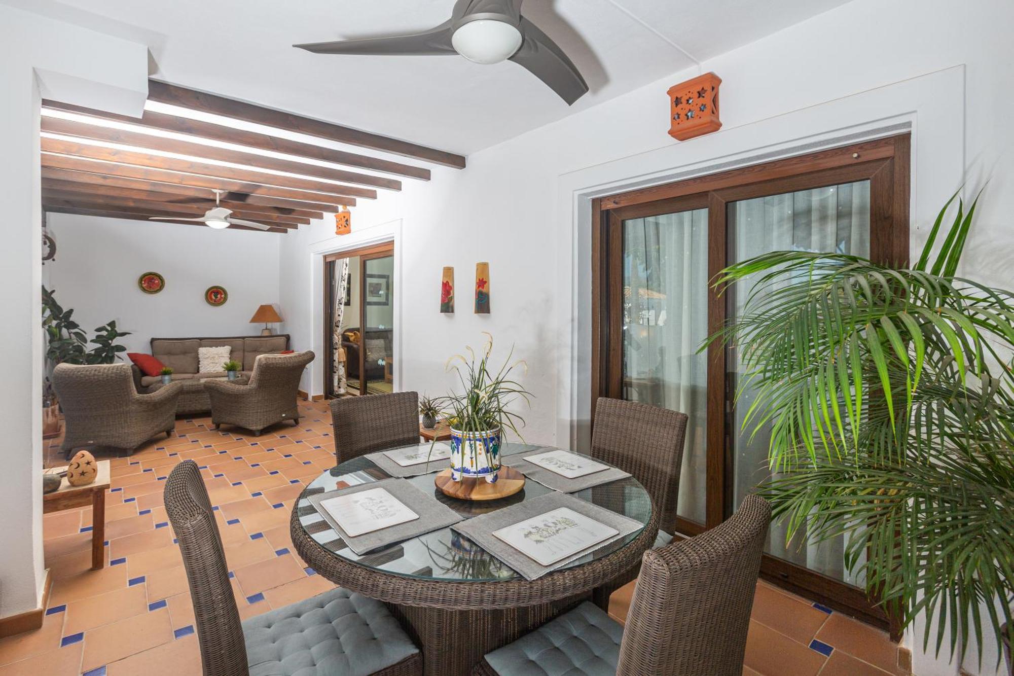 San Antonio Two Bedroom With Swimming Pool Apartment