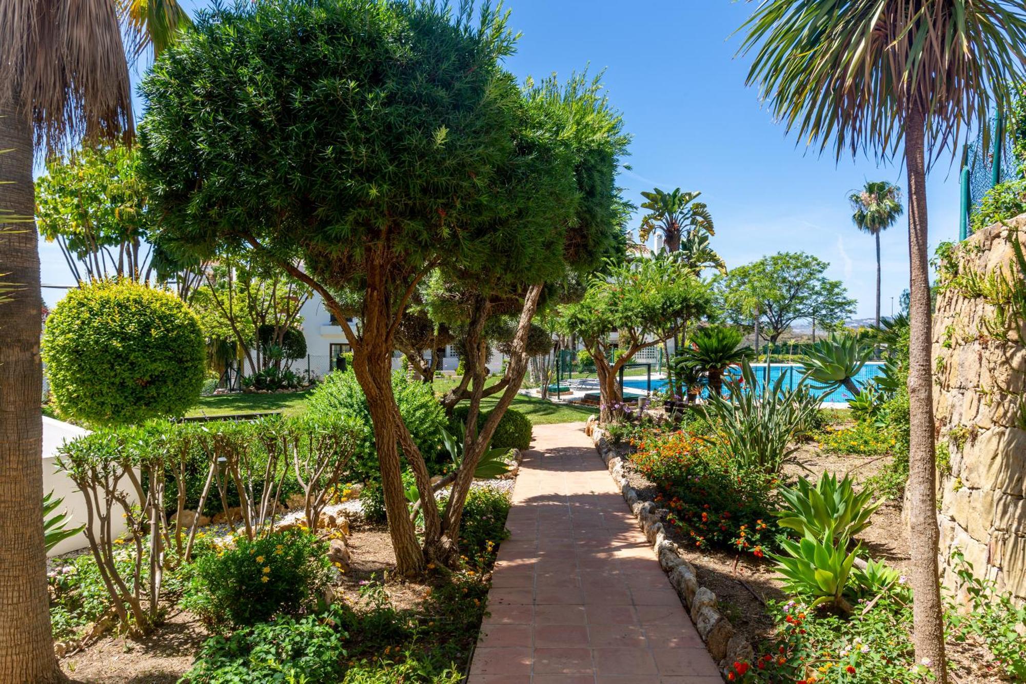 San Antonio Two Bedroom With Swimming Pool Apartment